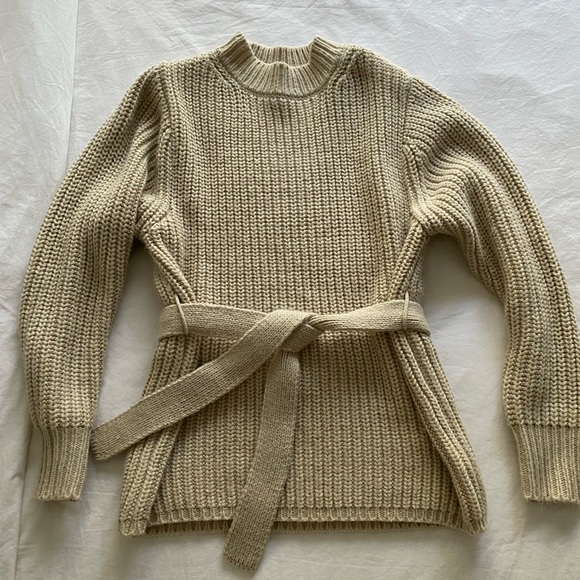 Zara Sweaters - ZARA thick sweater